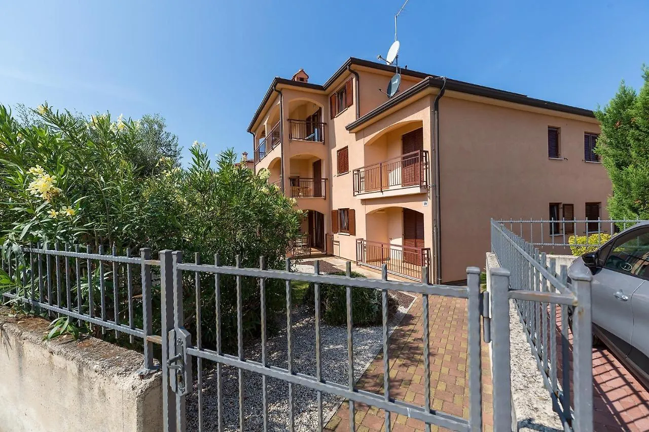 Apartments With A Swimming Pool Novigrad - 7078  Novigrad (Istria)